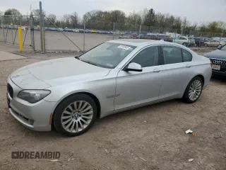 2012 BMW 7 Series 750i xDrive with VIN WBAKC6C55CC396517, listed as a Copart auction lot 53300945 with 163,700 mi miles and Clean Title. Bid and sale history available at carsss.com. Image 1.