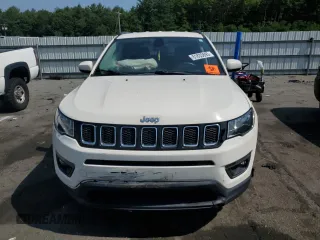 2018 Jeep Compass Altitude z VIN 3C4NJDBB0JT291161, wystawiony jako Copart lot #61835695 z przebiegiem Nie podano mil oraz Szkoda całkowita • Salvage title. Historia ofert i sprzedaży dostępna na DreamBid. Obrazek 5.
