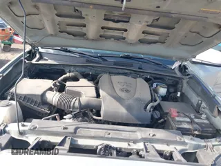2022 Toyota Tacoma SR5 z VIN 3TMBZ5DN3NM034388, wystawiony jako IAAI lot #42270543 z przebiegiem 179 904 mil mil oraz . Historia ofert i sprzedaży dostępna na DreamBid. Obrazek 10.