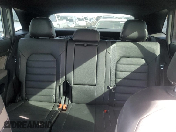 2021 Volkswagen Atlas SEL Premium R-Line with VIN 1V2FE2CAXMC206926, listed as a Copart auction lot 82925464 with 37,051 mi miles and Salvage title. Bid and sale history available at DreamBid. Image 10.