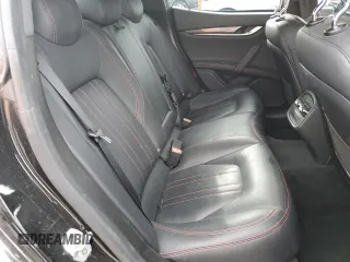 2018 Maserati Ghibli S Q4 z VIN ZAM57YTA4J1296684, wystawiony jako Copart lot #51278825 z przebiegiem 59 872 mil mil oraz Szkoda całkowita • Salvage title. Historia ofert i sprzedaży dostępna na DreamBid. Obrazek 10.
