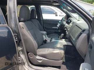 2012 Ford Escape XLT с VIN 1FMCU9DG3CKB84318, выставлен на аукционе IAAI как лот 42705765 с пробегом 171 157 миль миль и . История ставок и продаж доступна на DreamBid. Изображение 5.