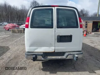 2015 GMC Savana Cargo Van with VIN 1GTW7FCF4F1900721, listed as a IAAI auction lot 41721202 with 228,699 mi miles. Bid and sale history available at carsss.com. Image 15.