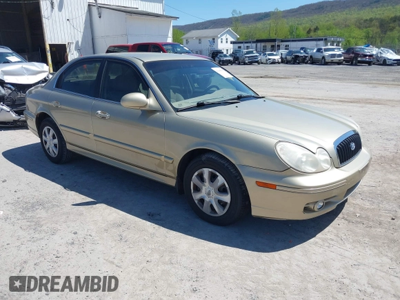 2004 Hyundai Sonata with VIN KMHWF25S94A048669, listed as a IAAI auction lot 42109535 with 157,687 mi miles. Bid and sale history available at carsss.com. Image 1.