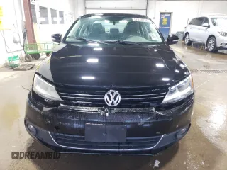 2011 Volkswagen Jetta TDI with VIN 3VWLL7AJXBM093417, listed as a Copart auction lot 57710435 with 104,484 mi miles and Clean title. Bid and sale history available at DreamBid. Image 5.