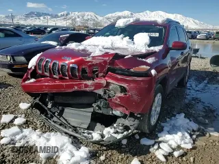 2014 Jeep Cherokee Latitude with VIN 1C4PJMCSXEW266324, listed as a Copart auction lot 49708415 with 140,961 mi miles and Salvage Title. Bid and sale history available at DreamBid. Image 10.