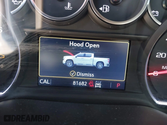 2021 Chevrolet Silverado 1500 LT with VIN 1GCUYDED9MZ178701, listed as a IAAI auction lot 41085034 with 81,682 mi miles. Bid and sale history available at carsss.com. Image 15.