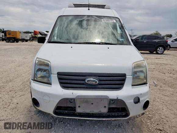 2013 Ford Transit Connect XLT z VIN NM0LS7DN2DT167919, wystawiony jako Copart lot #62305175 z przebiegiem 242 563 mil mil oraz Szkoda całkowita • Salvage title. Historia ofert i sprzedaży dostępna na DreamBid. Obrazek 5.