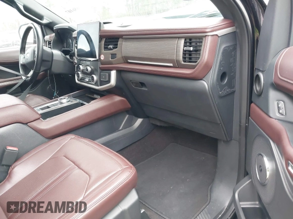 2023 Ford Expedition Limited with VIN 1FMJU1K80PEA29105, listed as a IAAI auction lot 41686107 with 61,256 mi miles. Bid and sale history available at carsss.com. Image 5.