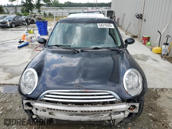 2005 MINI Hardtop with VIN WMWRC33595TJ72148, listed as a Copart auction lot 54310325 with 189,243 mi miles and Salvage title. Bid and sale history available at DreamBid. Image 5.