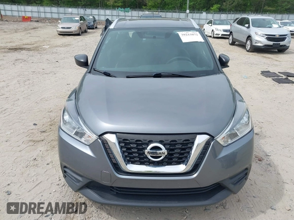 2019 Nissan Kicks SV with VIN 3N1CP5CU1KL534573, listed as a IAAI auction lot 39215072 with 55,489 mi miles. Bid and sale history available at carsss.com. Image 12.