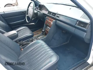 1987 Mercedes-Benz 300 with VIN WDBEB93D4HF025493, listed as a IAAI auction lot 41849239 with 343,514 mi miles and . Bid and sale history available at DreamBid. Image 5.