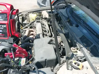 2002 Toyota Camry LE z VIN JTDBE32K920050053, wystawiony jako IAAI lot #43218154 z przebiegiem 294 605 mil mil oraz . Historia ofert i sprzedaży dostępna na DreamBid. Obrazek 14.