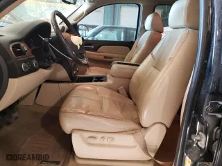 2007 Chevrolet Avalanche LT w/3LT with VIN 3GNFK12307G230975, listed as a Copart auction lot 68724584 with 190,397 mi miles and Salvage Title. Bid and sale history available at carsss.com. Image 7.