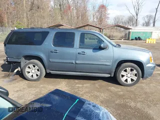 2008 GMC Yukon XL Commercial with VIN 1GKFK16388J186702, listed as a IAAI auction lot 41917631 with 193,305 mi miles. Bid and sale history available at carsss.com. Image 13.
