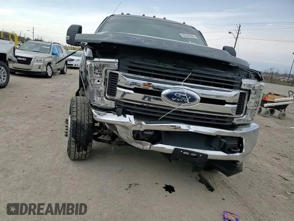 2017 Ford F-350 Lariat z VIN 1FT8W3DT5HEF33323, wystawiony jako Copart lot #50346295 z przebiegiem 96 094 mil mil oraz Szkoda całkowita • Salvage title. Historia ofert i sprzedaży dostępna na DreamBid. Obrazek 10.