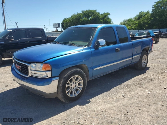 2002 GMC Sierra 1500 SLE with VIN 2GTEC19V221415765, listed as a Copart auction lot 57621414 with 205,416 mi miles and Salvage Title. Bid and sale history available at carsss.com. Image 1.