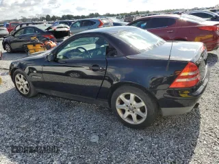 1998 Mercedes-Benz SLK 230/320 with VIN WDBKK47F3WF034054, listed as a Copart auction lot 63612355 with 79,793 mi miles and Clean title. Bid and sale history available at DreamBid. Image 2.