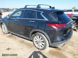 2019 Infiniti QX50 LUXE with VIN 3PCAJ5M35KF119556, listed as a IAAI auction lot 42012935 with 162,122 mi miles. Bid and sale history available at carsss.com. Image 3.