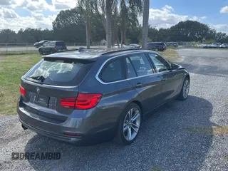2017 BMW 3 Series 330i xDrive with VIN WBA8K3C38HA022948, listed as a Copart auction lot 80992084 with 34,232 mi miles and Clean Title. Bid and sale history available at carsss.com. Image 4.