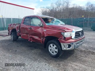 2008 Toyota Tundra 4WD Truck with VIN 5TFBV54158X080022, listed as a IAAI auction lot 38891111 with 183,752 mi miles. Bid and sale history available at carsss.com. Image 1.