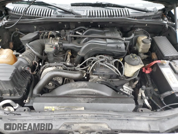 2005 Ford Explorer XLT with VIN 1FMZU63K35UA11887, listed as a Copart auction lot 45007395 with 275,405 mi miles and Salvage title. Bid and sale history available at DreamBid. Image 12.
