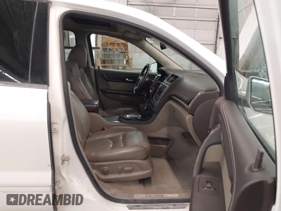 2014 GMC Acadia Denali with VIN 1GKKVTKD4EJ238869, listed as a IAAI auction lot 41957229 with 182,189 mi miles and . Bid and sale history available at carsss.com. Image 5.