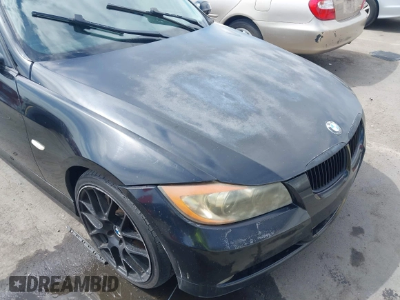 2008 BMW 3 Series 335i with VIN WBAVB77568NH78828, listed as a IAAI auction lot 42053292 with 100,757 mi miles. Bid and sale history available at carsss.com. Image 6.