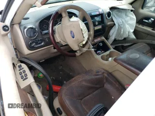 2005 Ford Expedition Eddie Bauer z VIN 1FMFU18525LB09713, wystawiony jako Copart lot #55100245 z przebiegiem Nie podano mil oraz Szkoda całkowita • Salvage title. Historia ofert i sprzedaży dostępna na DreamBid. Obrazek 8.