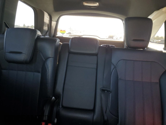 2017 Mercedes-Benz GLS 450 with VIN 4JGDF6EE3HA968974, listed as a Copart auction lot 67639594 with 104,330 mi miles and Salvage Title. Bid and sale history available at DreamBid. Image 10.