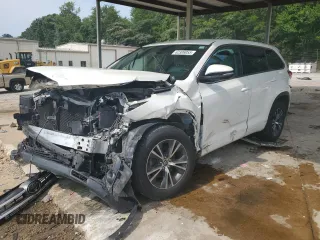 2017 Toyota Highlander LE with VIN 5TDZARFH1HS027058, listed as a Copart auction lot 62306055 with 134,939 mi miles and Salvage title. Bid and sale history available at DreamBid. Image 1.