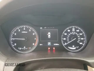2017 Genesis G80 3.8L z VIN KMHGN4JE0HU180808, wystawiony jako Copart lot #52796555 z przebiegiem 81 598 mil mil oraz Szkody całkowita. Historia ofert i sprzedaży dostępna na DreamBid. Obrazek 9.