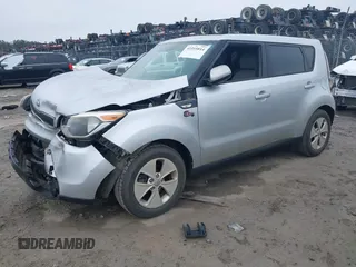 2014 Kia Soul with VIN KNDJN2A20E7702271, listed as a IAAI auction lot 41555814 with 125,296 mi miles. Bid and sale history available at carsss.com. Image 2.