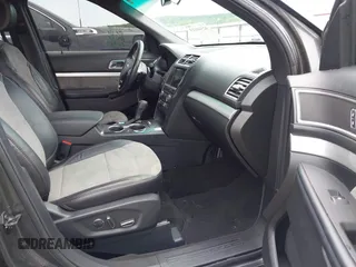 2017 Ford Explorer XLT z VIN 1FM5K7D86HGE19218, wystawiony jako IAAI lot #42344113 z przebiegiem 72 614 mil mil oraz . Historia ofert i sprzedaży dostępna na DreamBid. Obrazek 5.