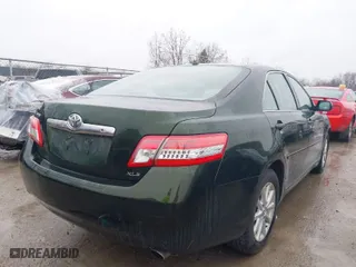 2011 Toyota Camry LE with VIN 4T4BF3EK9BR154092, listed as a IAAI auction lot 41974743 with 275,563 mi miles. Bid and sale history available at carsss.com. Image 4.