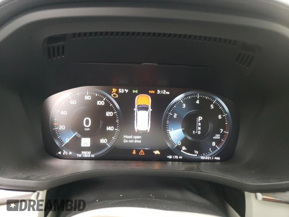 2021 Volvo XC60 Inscription z VIN YV4102RL3M1860596, wystawiony jako Copart lot #47239585 z przebiegiem 39 830 mil mil oraz Szkoda całkowita • Salvage title. Historia ofert i sprzedaży dostępna na DreamBid. Obrazek 9.