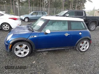 2003 MINI Hardtop S z VIN WMWRE33433TD60388, wystawiony jako IAAI lot #42313209 z przebiegiem 125 869 mil mil oraz . Historia ofert i sprzedaży dostępna na DreamBid. Obrazek 14.