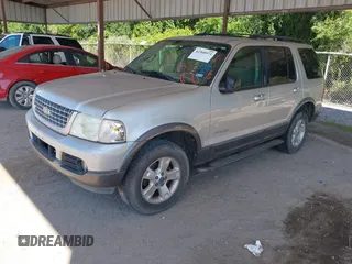 2004 Ford Explorer XLT z VIN 1FMZU73K94UA73489, wystawiony jako IAAI lot #42368974 z przebiegiem 221 365 mil mil oraz . Historia ofert i sprzedaży dostępna na DreamBid. Obrazek 2.