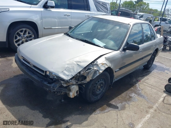 1990 Honda Accord LX with VIN 1HGCB7554LA000846, listed as a IAAI auction lot 41755092 with NaN miles. Bid and sale history available at carsss.com. Image 17.