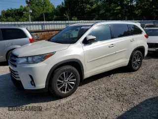2018 Toyota Highlander SE z VIN 5TDJZRFH5JS536369, wystawiony jako Copart lot #61564955 z przebiegiem 130 185 mil mil oraz Szkoda całkowita • Salvage title. Historia ofert i sprzedaży dostępna na DreamBid. Obrazek 1.