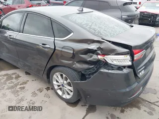 2020 Ford Fusion SE with VIN 3FA6P0HD2LR188589, listed as a IAAI auction lot 41894122 with 96,238 mi miles. Bid and sale history available at carsss.com. Image 6.