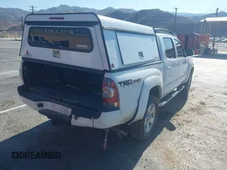 2014 Toyota Tacoma PreRunner with VIN 3TMJU4GN7EM158440, listed as a IAAI auction lot 41353276 with 1 mi miles. Bid and sale history available at carsss.com. Image 4.