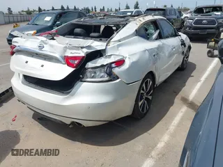 2016 Nissan Maxima SV z VIN 1N4AA6AP2GC437206, wystawiony jako IAAI lot #42082780 z przebiegiem Nie podano mil oraz . Historia ofert i sprzedaży dostępna na DreamBid. Obrazek 4.