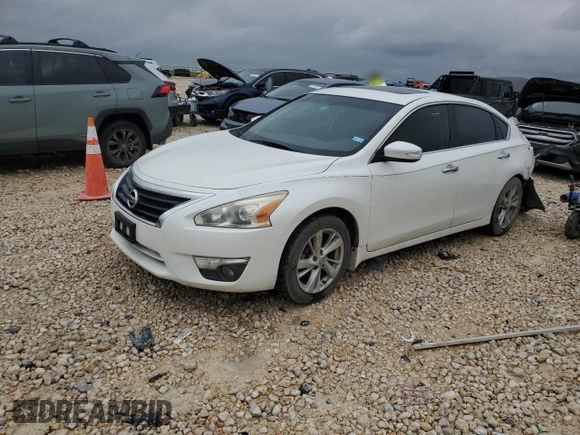 2015 Nissan Altima 2.5 S with VIN 1N4AL3APXFN372441, listed as a Copart auction lot 50377475 with 150,062 mi miles and Salvage Title. Bid and sale history available at carsss.com. Image 1.