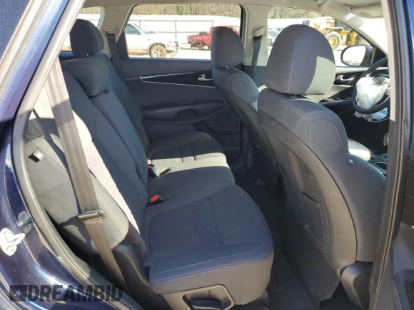 2019 Kia Sorento LX with VIN 5XYPG4A32KG507991, listed as a Copart auction lot 43658875 with 106,383 mi miles and Salvage Title. Bid and sale history available at carsss.com. Image 11.