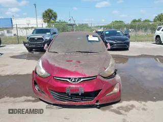 2015 Hyundai Elantra SE z VIN 5NPDH4AE1FH599305, wystawiony jako IAAI lot #42082653 z przebiegiem Nie podano mil oraz . Historia ofert i sprzedaży dostępna na DreamBid. Obrazek 6.