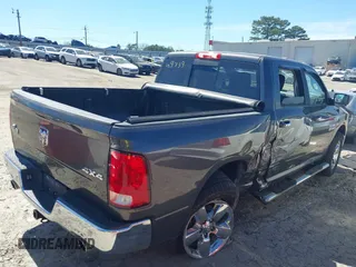 2018 Ram 1500 Big Horn z VIN 3C6RR7LT6JG135788, wystawiony jako IAAI lot #41823577 z przebiegiem 85 205 mil mil oraz . Historia ofert i sprzedaży dostępna na DreamBid. Obrazek 4.