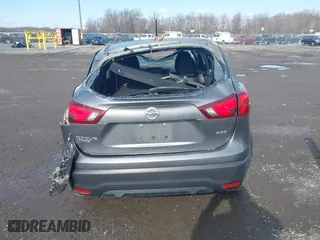 2017 Nissan Rogue Sport SL with VIN JN1BJ1CR3HW118691, listed as a IAAI auction lot 41532605 with 107,025 mi miles. Bid and sale history available at carsss.com. Image 16.
