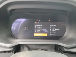 2024 Polestar 2 z VIN YSMFD3KA1RL220740, wystawiony jako Copart lot #52755355 z przebiegiem 9 416 mil mil oraz Szkoda całkowita • Salvage title. Historia ofert i sprzedaży dostępna na DreamBid. Obrazek 9.