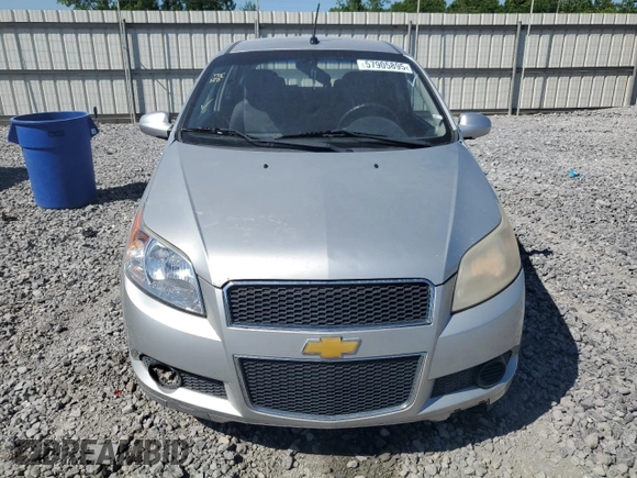 2009 Chevrolet Aveo 1LT z VIN KL1TD66E79B615600, wystawiony jako Copart lot #57905895 z przebiegiem 116 465 mil mil oraz Szkoda całkowita • Salvage title. Historia ofert i sprzedaży dostępna na DreamBid. Obrazek 5.